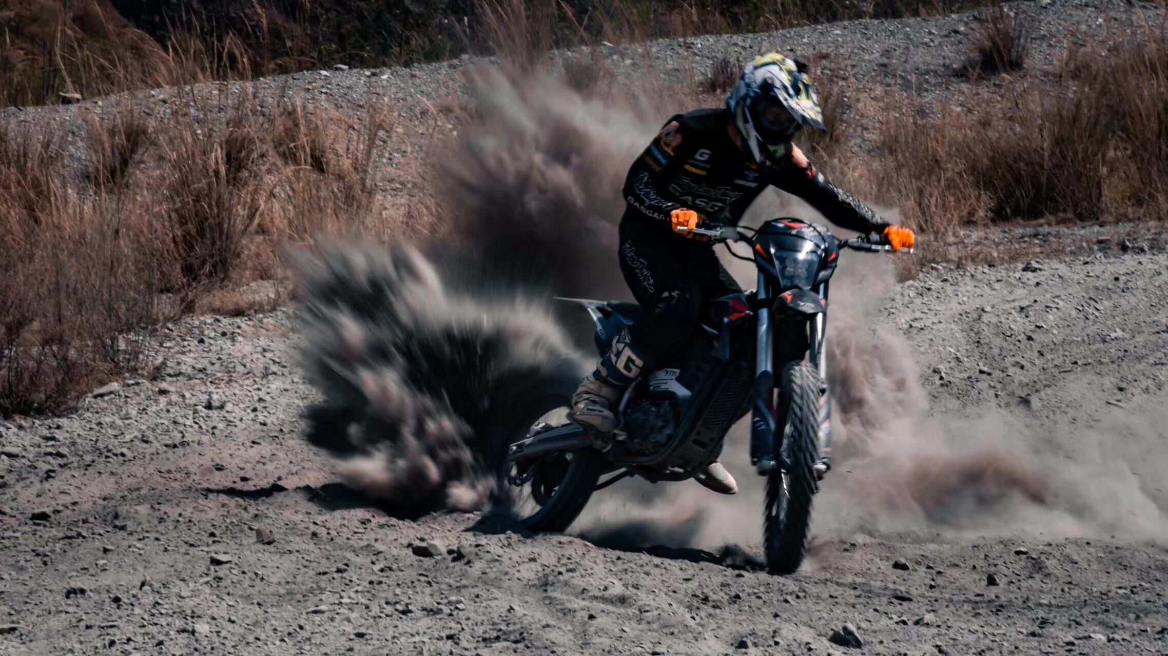 Electric mountain Dirt Bike: off-road adventure partner
