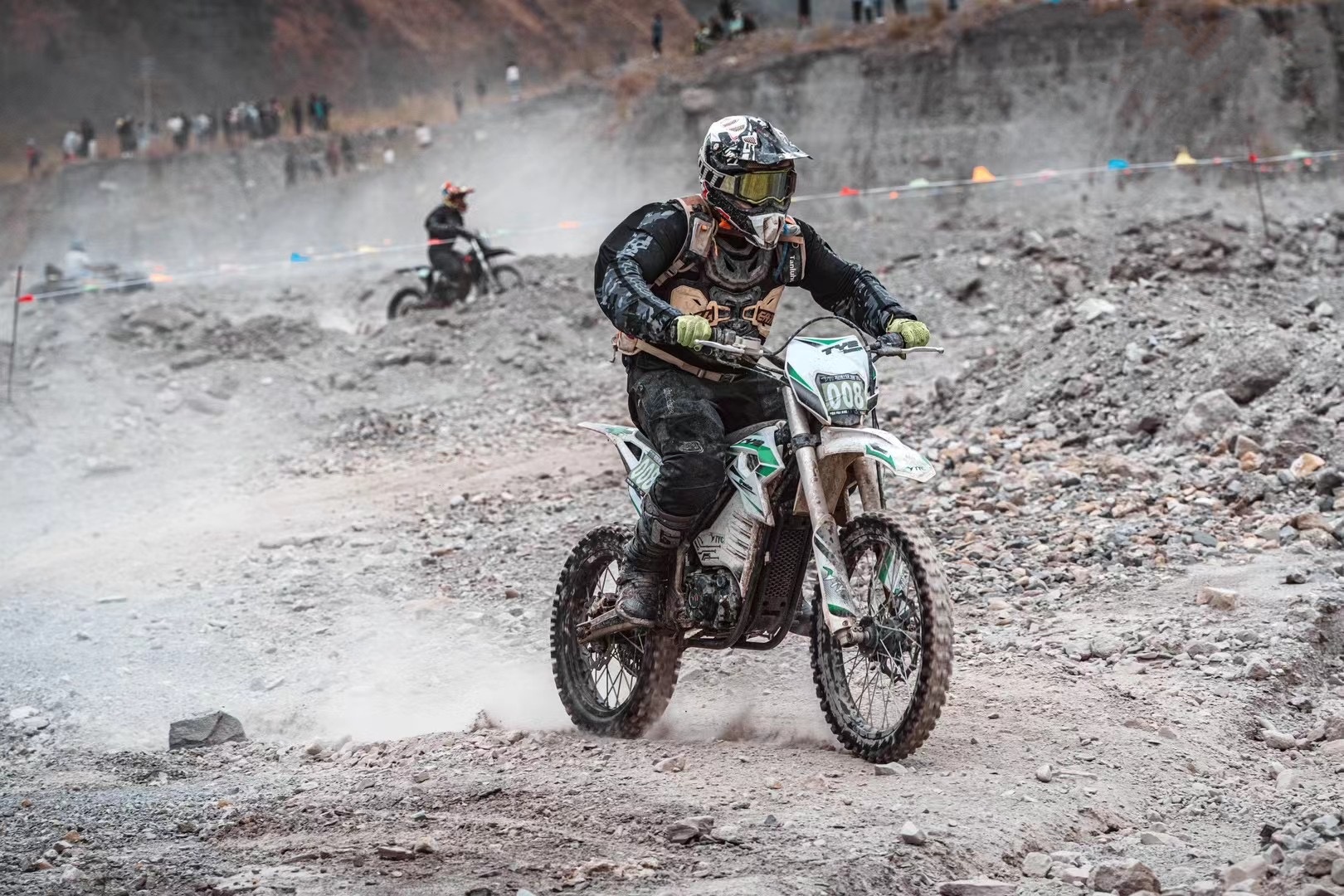 What is the Best Electric Dirt Bike for Adults in 2024?