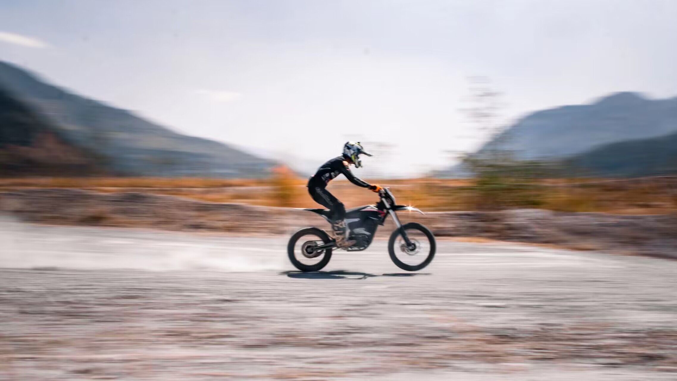 Der Aufstieg der Elektro-Motocross-Motorräder für Erwachsene: Ein Fokus auf das EM3000 auf dem französischen Markt