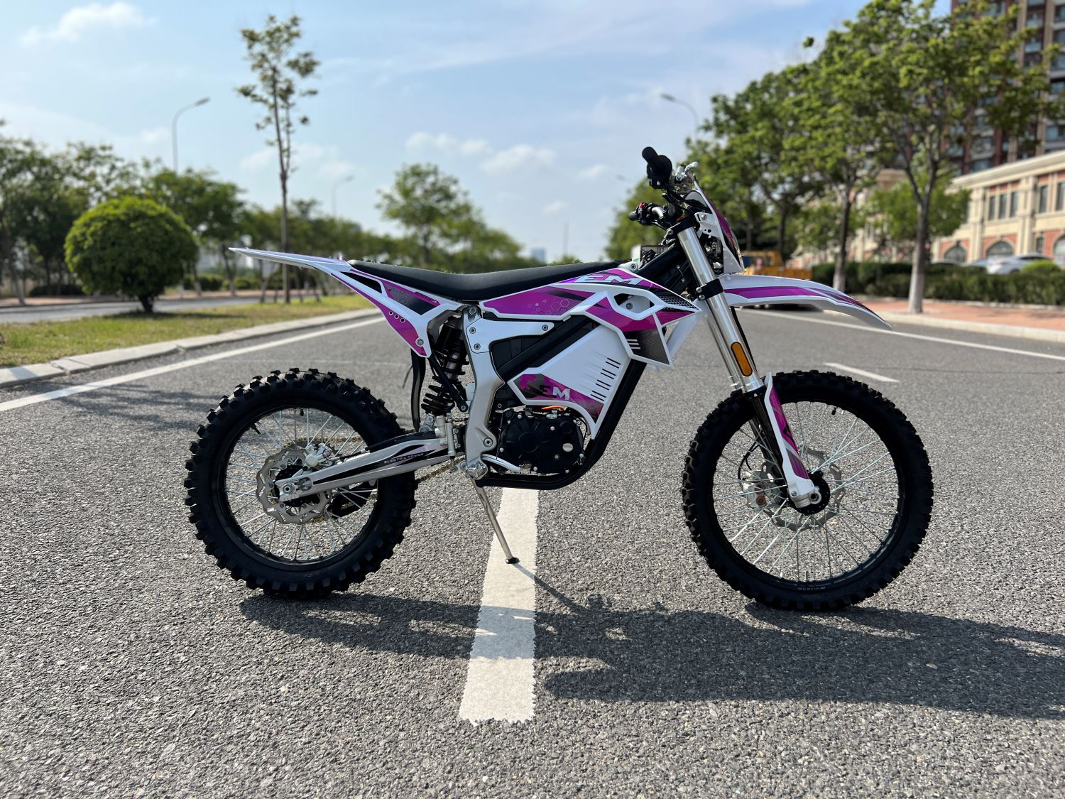 How to Maintain a High Power Electric Dirt Bike