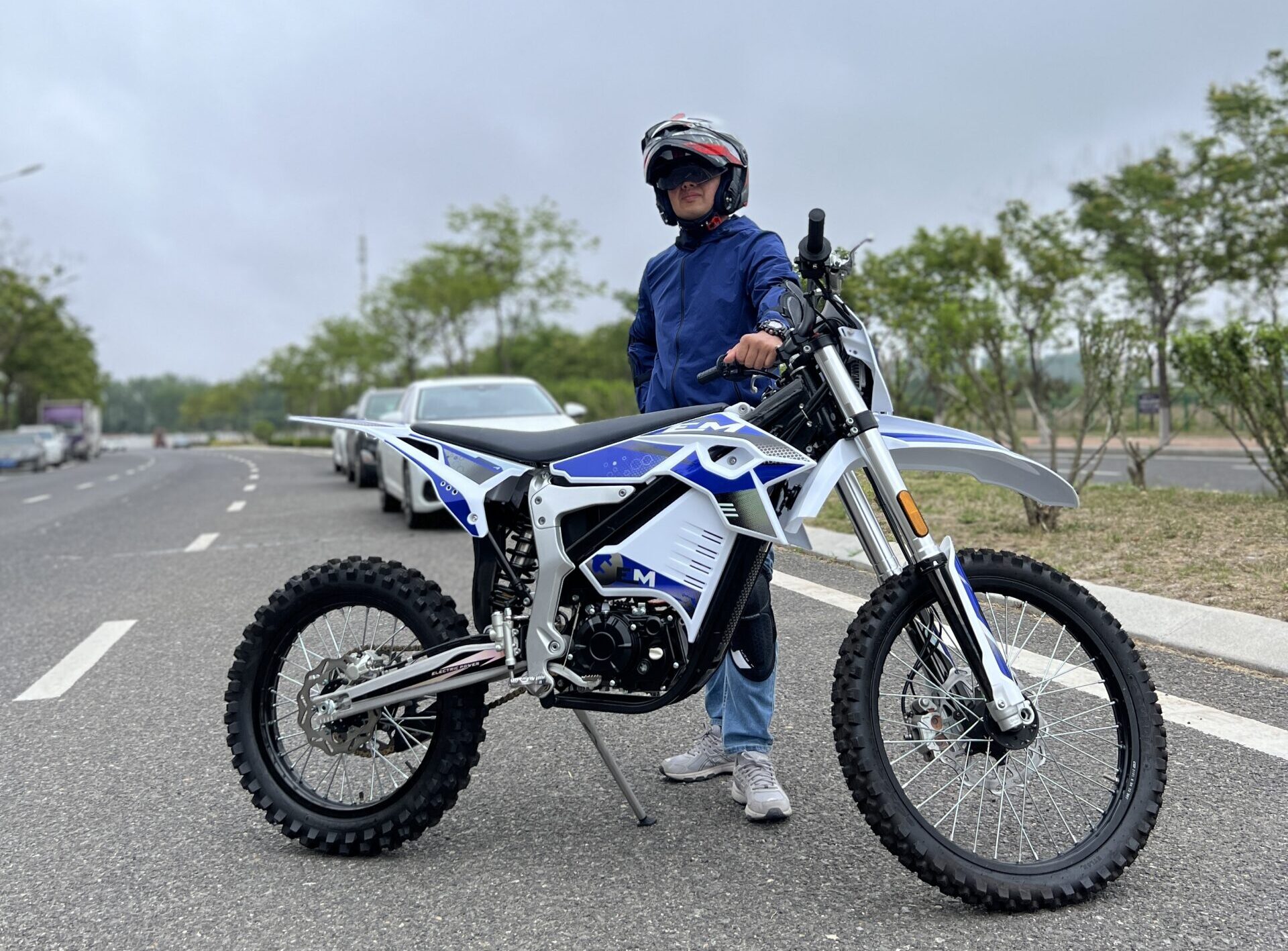 How to Choose the Right Size Electric Dirt Bike for Adults