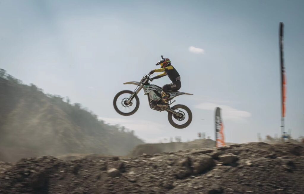 Premium On Road Electric Enduro Motorcycle EdgeMoto 2025