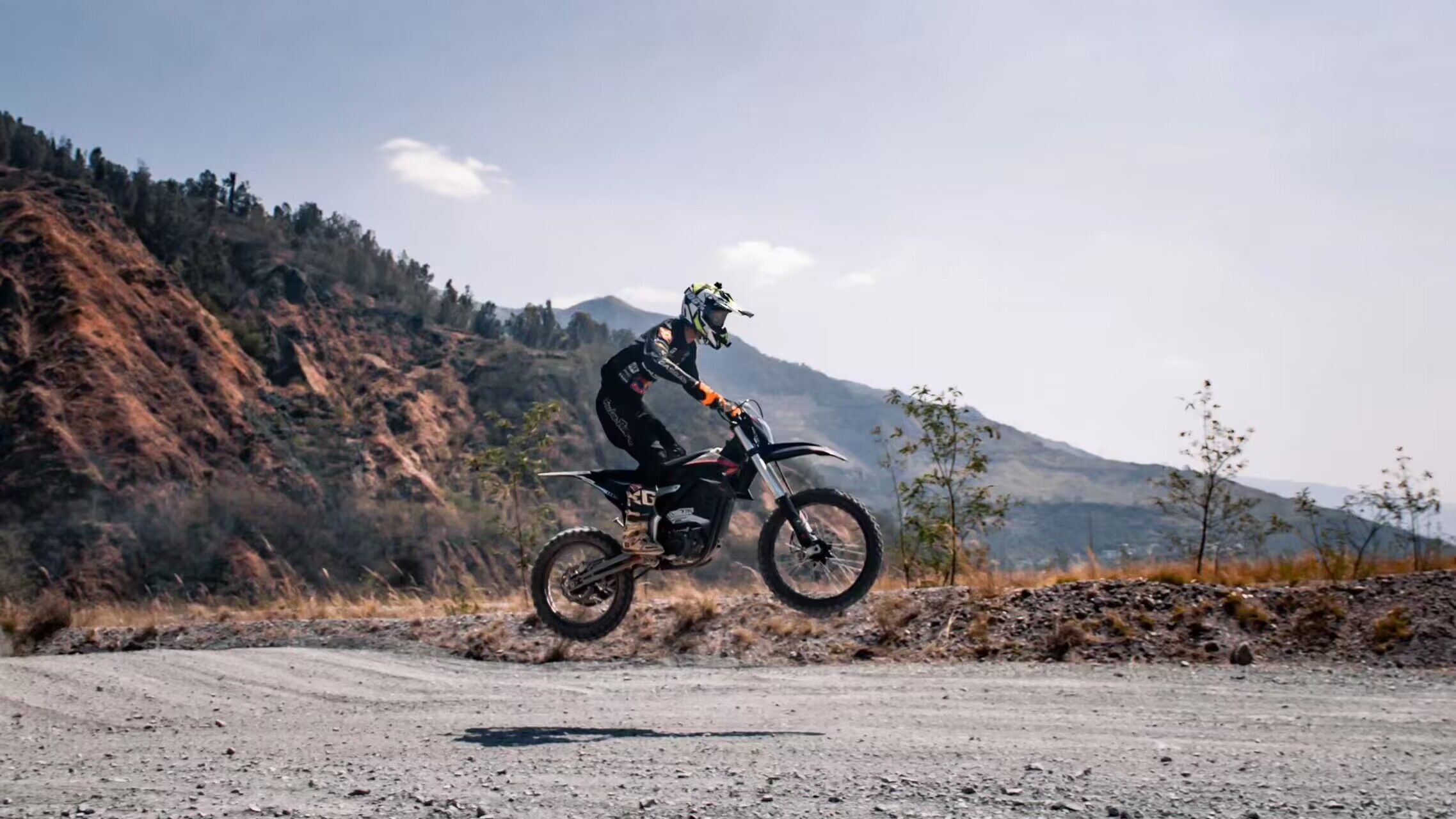 What are Long Range Electric Dirt Bikes?