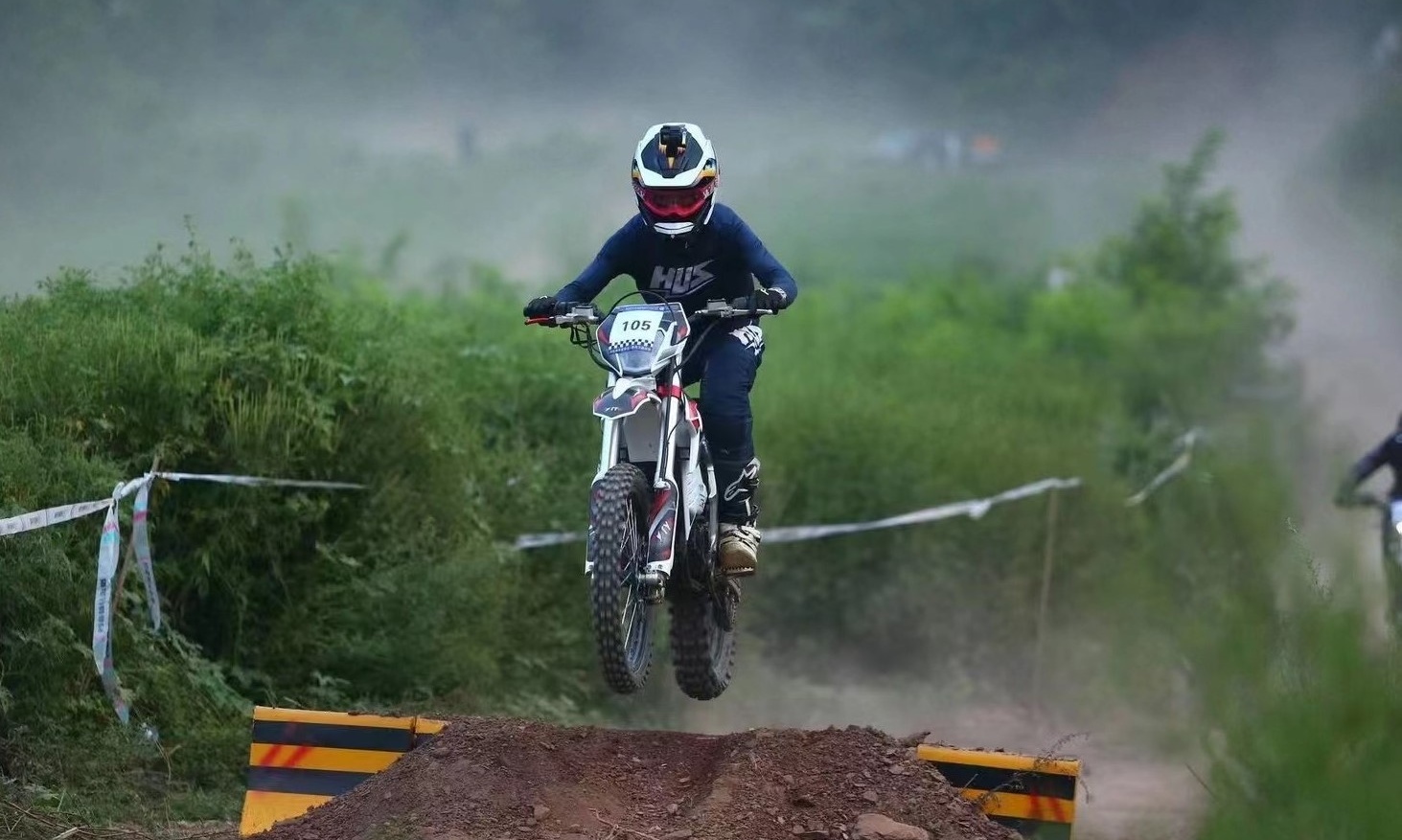 12 Reasons Why Choosing a Local Dealer for Your Adult Electric dirt bike is a Smart Move