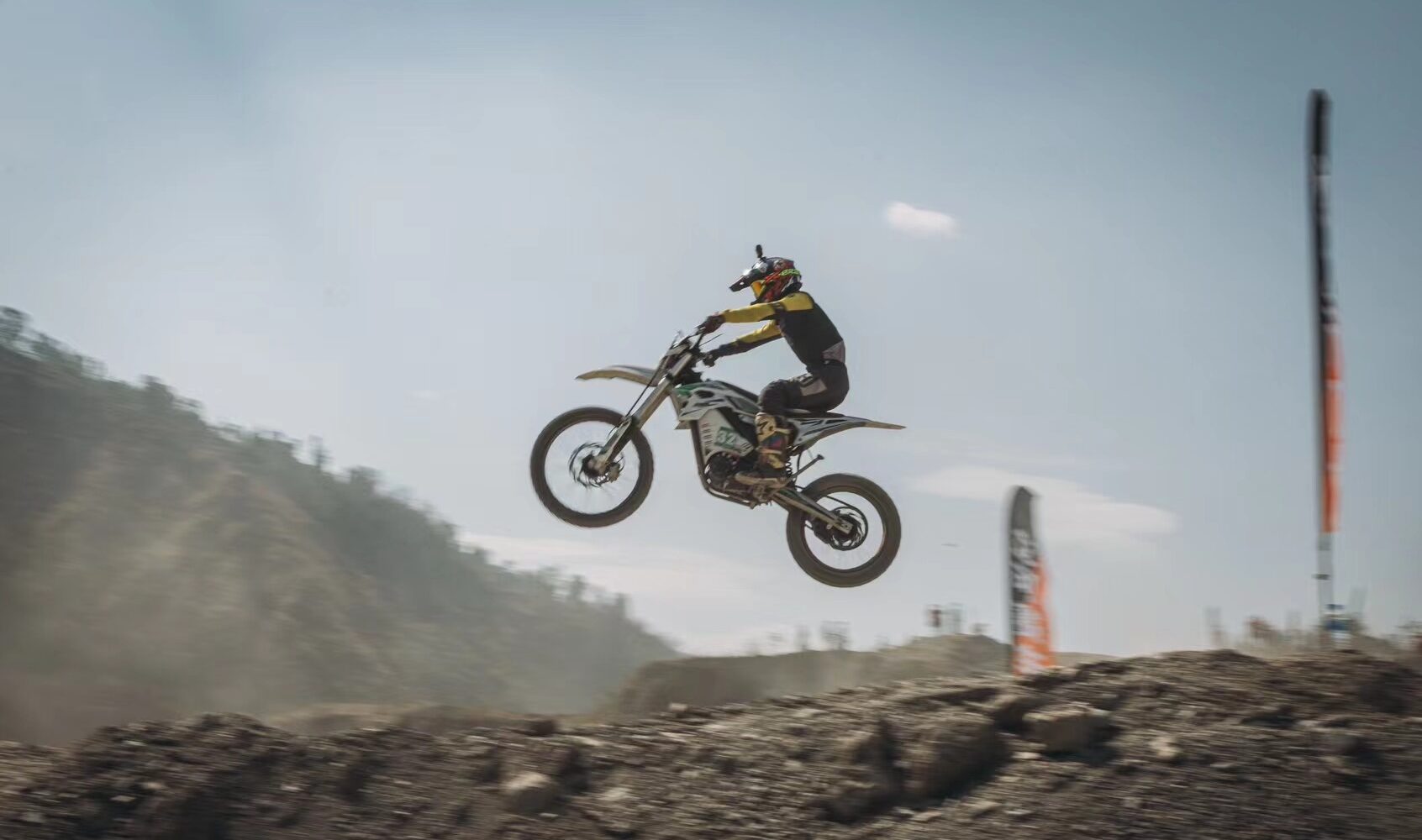 7 Mistakes Every New Electric Dirt Bike Owner Makes (And How to Avoid Them)