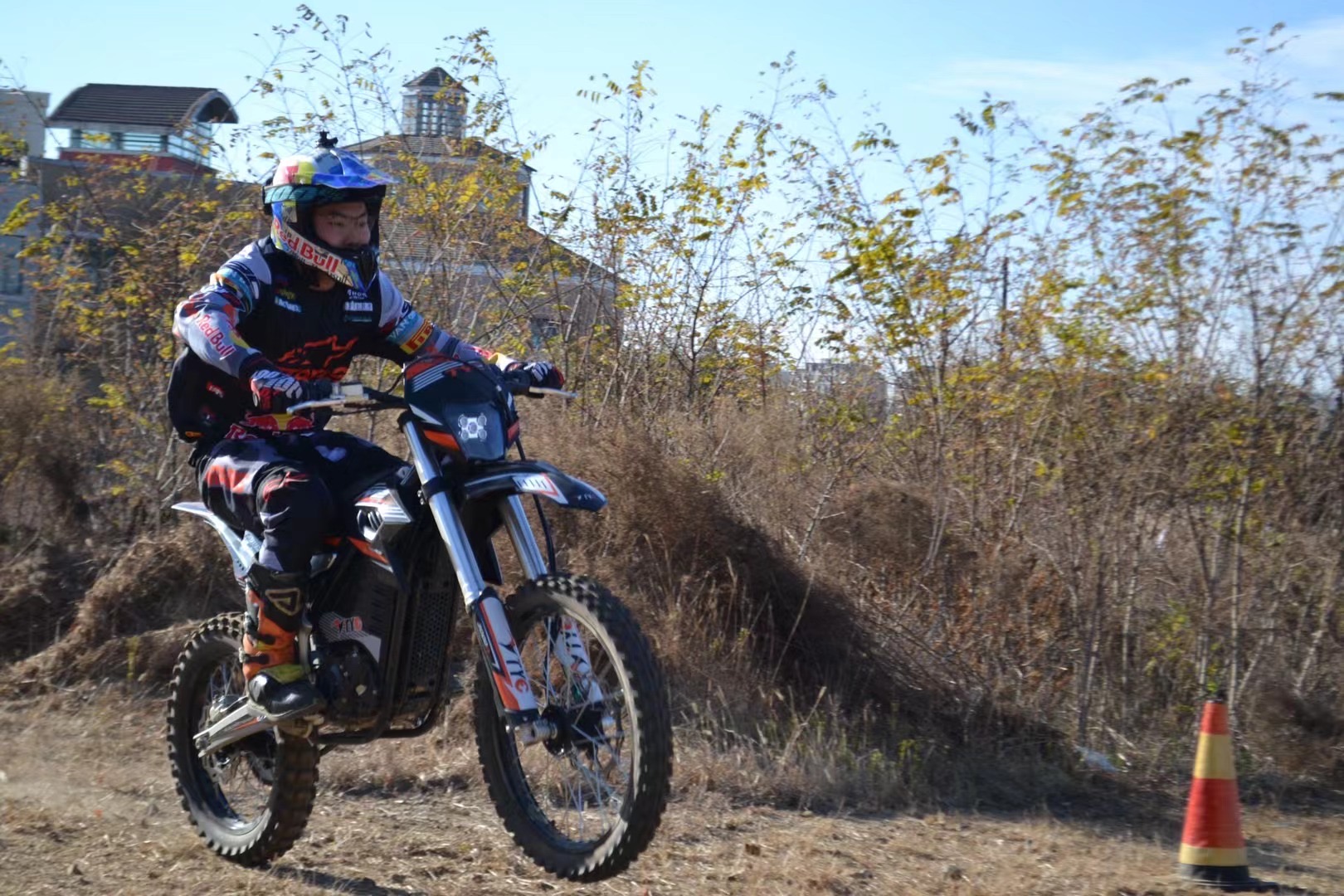 4 Revolutionary Features You’ll Only Find on Electric Dirt Bikes