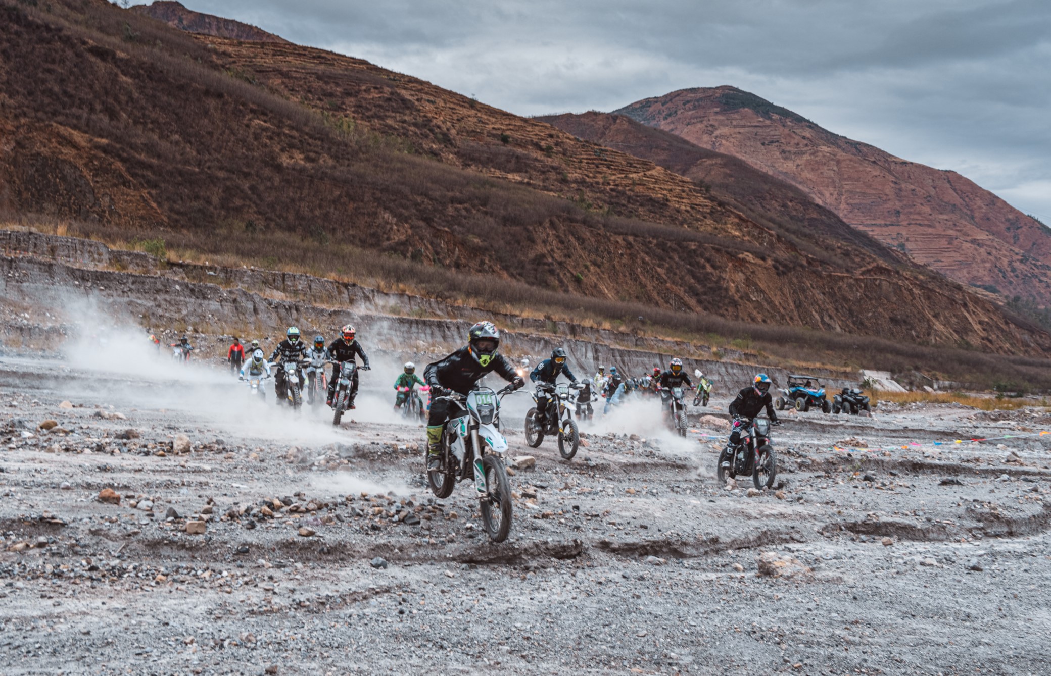 Riding in Your Backyard: How Quiet Electric Enduro Dirt Bikes Are Good for Neighbors